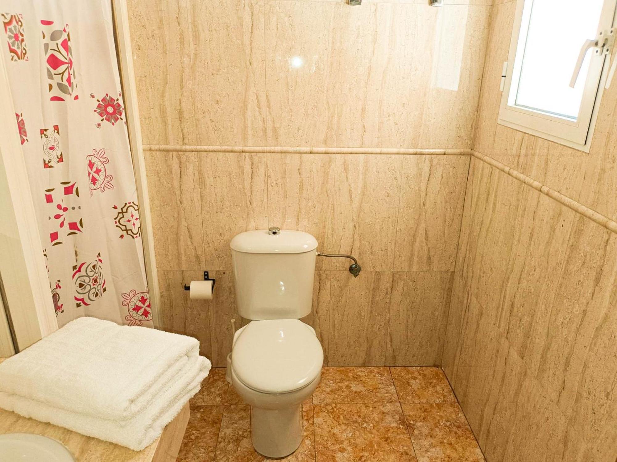 Hostal Gran Via Levante Torrevieja Bagian luar foto